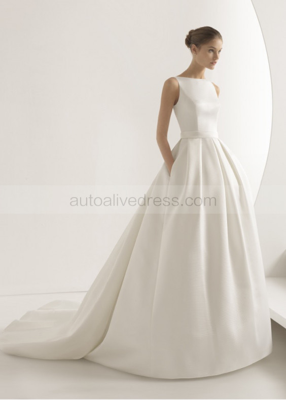 Ivory Satin Keyhole Back Wedding Dress With Pockets